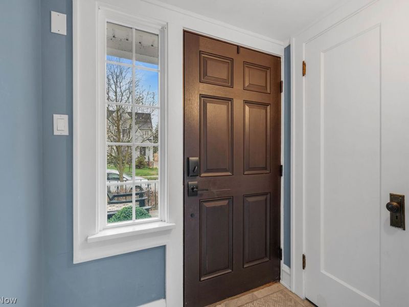 1055 Cliffdale Avenue, Lakewood, OH 44107 Photo 6