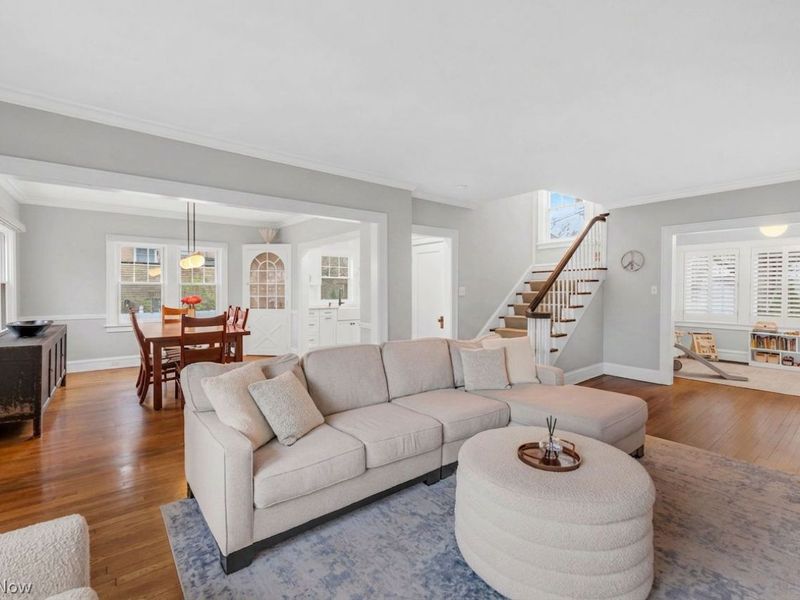 1055 Cliffdale Avenue, Lakewood, OH 44107 Photo 9