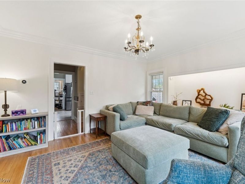 2925 E Overlook Road, Cleveland Heights, OH 44118 Photo 11