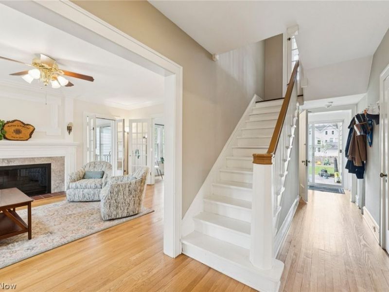 2925 E Overlook Road, Cleveland Heights, OH 44118 Photo 2