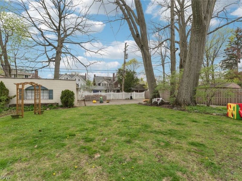 2925 E Overlook Road, Cleveland Heights, OH 44118 Photo 40