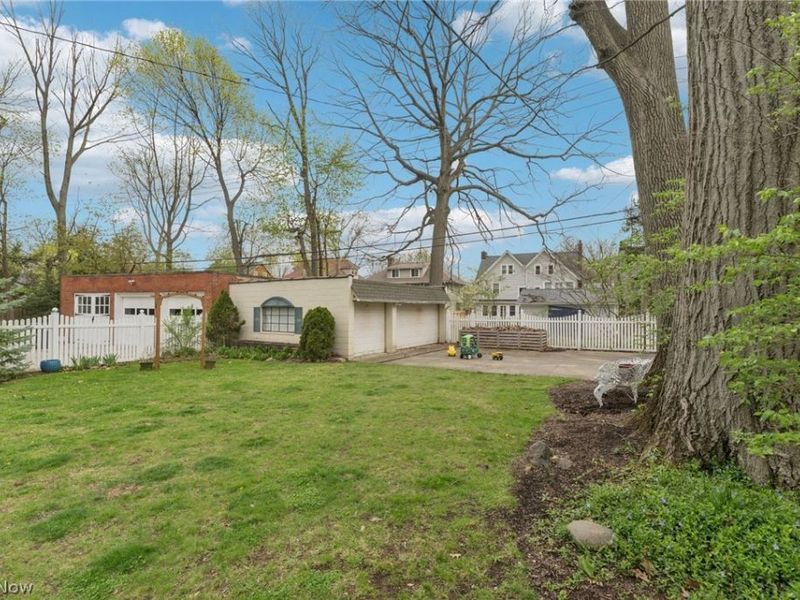 2925 E Overlook Road, Cleveland Heights, OH 44118 Photo 41
