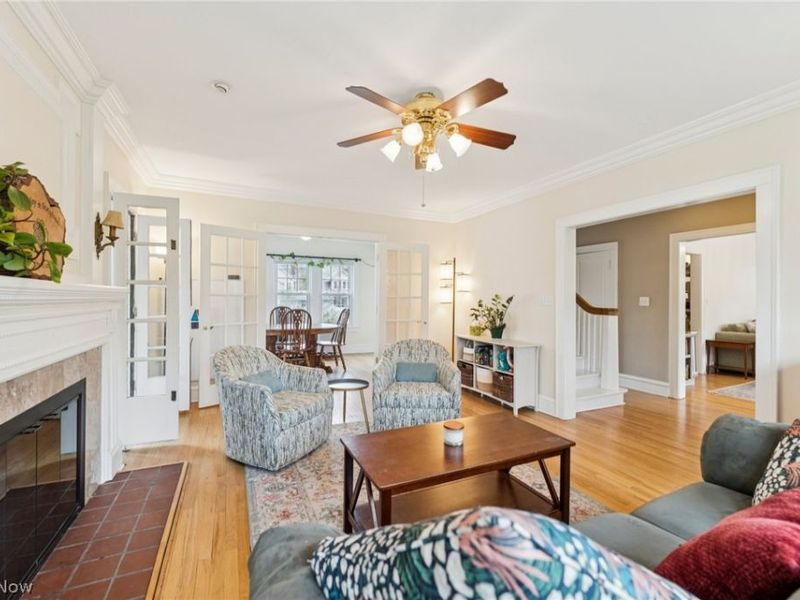 2925 E Overlook Road, Cleveland Heights, OH 44118 Photo 5