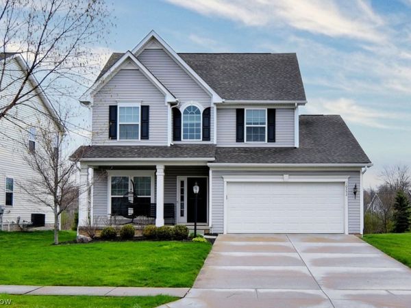 10352 Fox Hollow Circle , Twinsburg, OH 44087