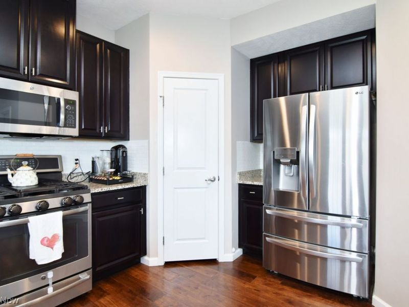 10352 Fox Hollow Circle, Twinsburg, OH 44087 Photo 12