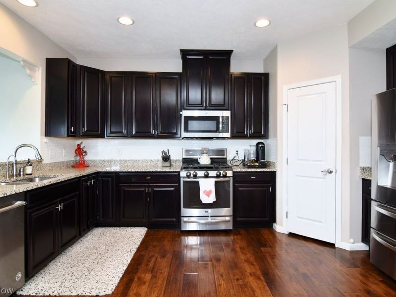 10352 Fox Hollow Circle, Twinsburg, OH 44087 Photo 13