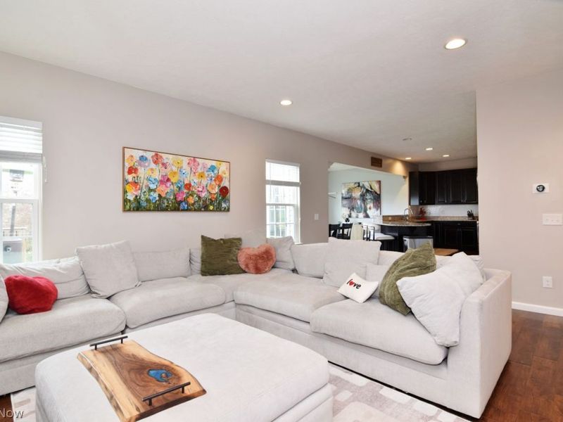 10352 Fox Hollow Circle, Twinsburg, OH 44087 Photo 9