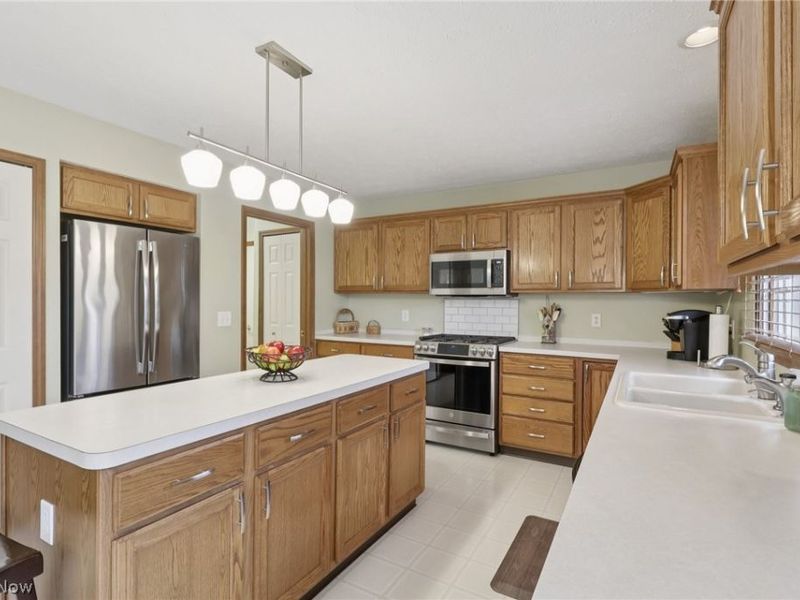 35877 Wyndemere Way, Avon, OH 44011 Photo 20