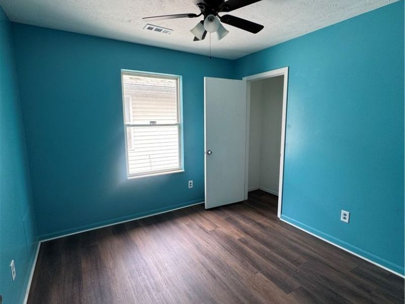 359 W Chalmers Avenue, Youngstown, OH 44511 Photo 10