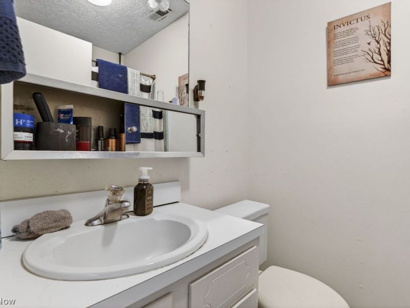 215 Church Street, Amherst, OH 44001 Photo 32