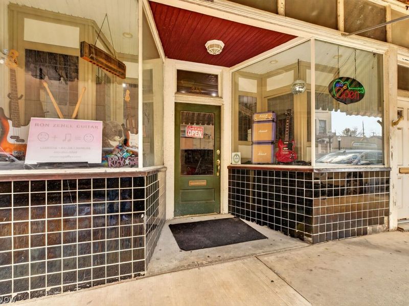 215 Church Street, Amherst, OH 44001 Photo 4