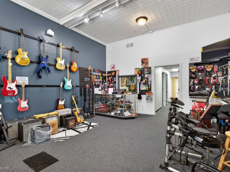 215 Church Street, Amherst, OH 44001 Photo 9