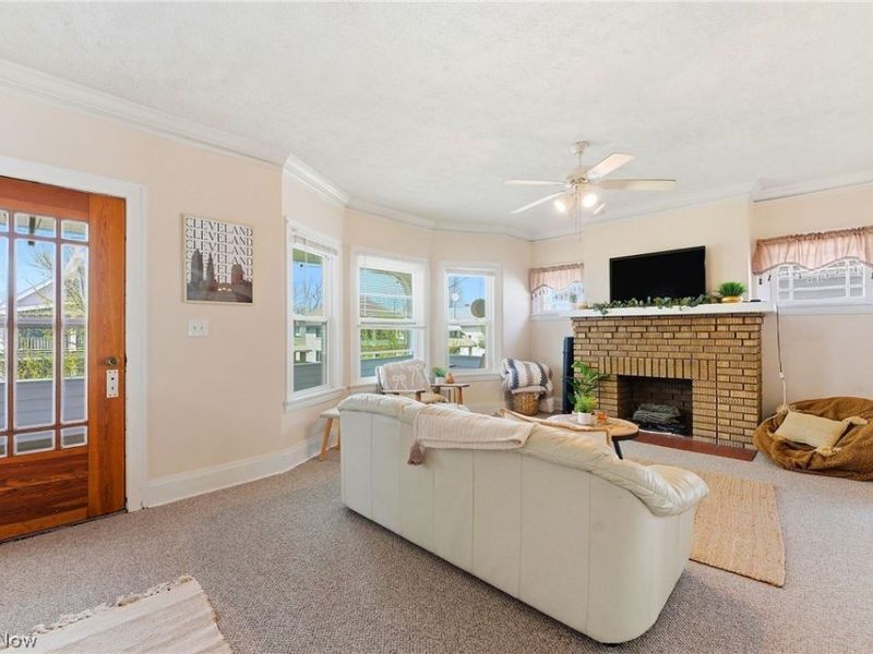 2087 Chesterland Avenue, Lakewood, OH 44107 Photo 20