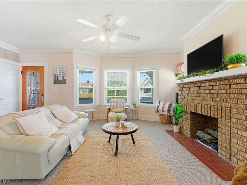 2087 Chesterland Avenue, Lakewood, OH 44107 Photo 24