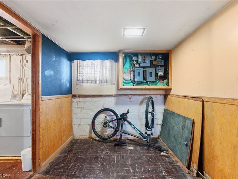 2087 Chesterland Avenue, Lakewood, OH 44107 Photo 40