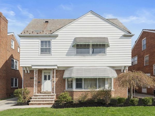 19829 Winslow Road , Shaker Heights, OH 44122