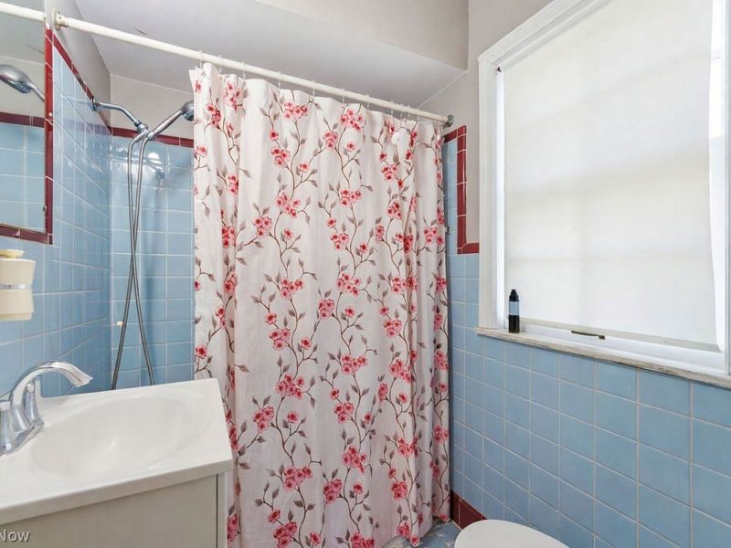 19829 Winslow Road, Shaker Heights, OH 44122 Photo 10