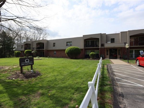 595 Calais Dr, Unit 224, Pittsburgh, PA 15237