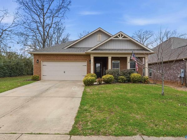 264 Falcon Ridge Drive, New Market, AL 35761