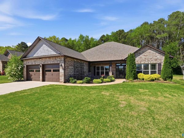 193 Somerton Drive, Huntsville, AL 35811