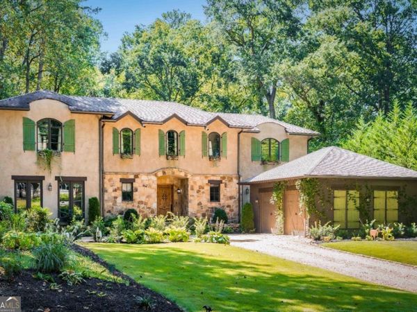 3118 W Roxboro Road NE, Atlanta, GA 30324