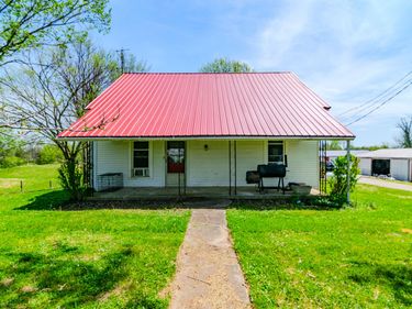 1081 Johnson Road, Lawrenceburg, KY 40342