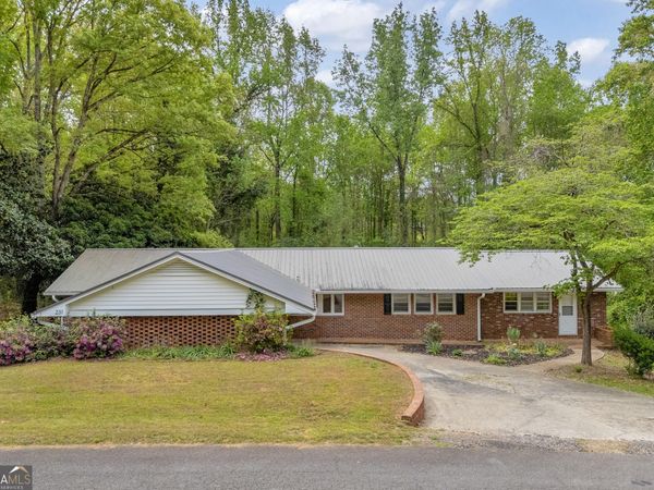 231 Honeysuckle Drive, Commerce, GA 30529
