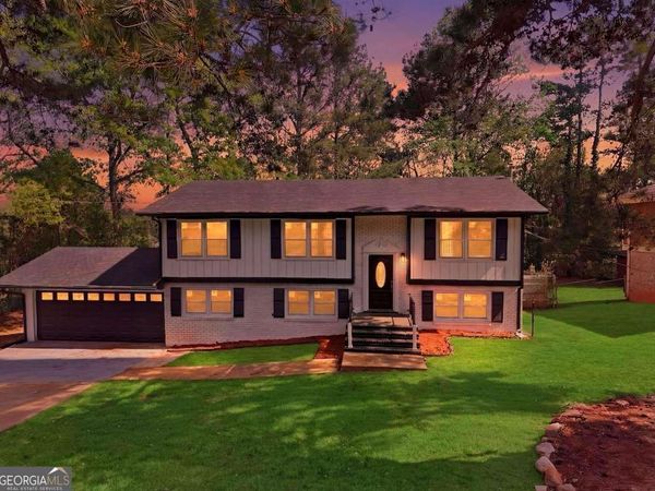 2304 S Hairston Road, Decatur, GA 30035