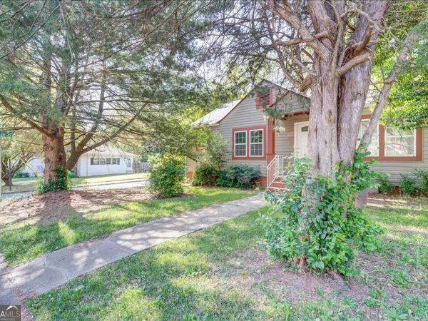 466 Lake Drive, Hapeville, GA 30354