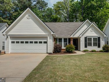 128 Lake Cove Approach, Newnan, GA 30265