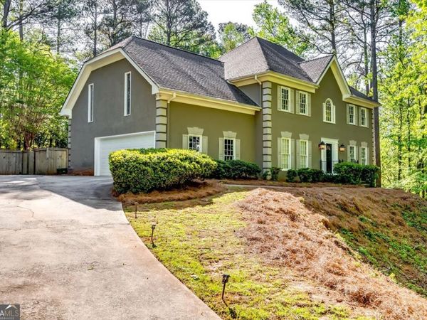 7635 Blandford Place, Sandy Springs, GA 30350