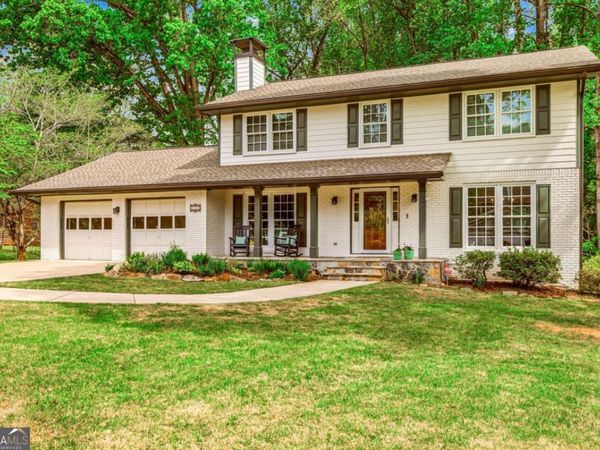 1111 Banbury Cross, Avondale Estates, GA 30002