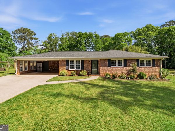 915 Pine Manor, Marietta, GA 30066