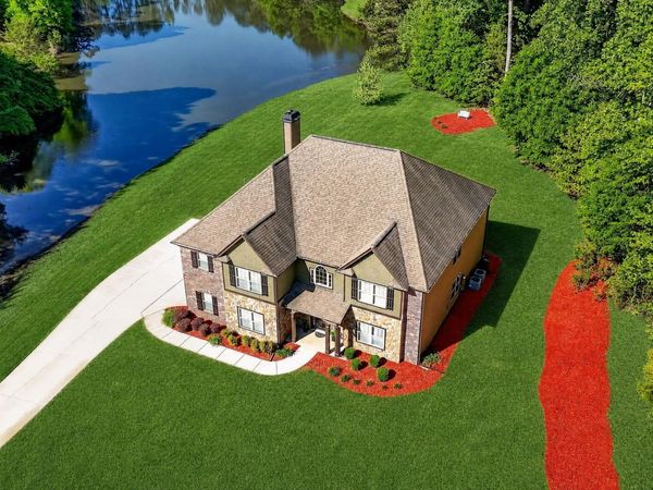 3 Westwood Lake Drive, Newnan, GA 30263
