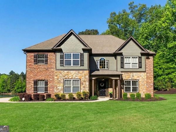 3 Westwood Lake Drive, Newnan, GA 30263