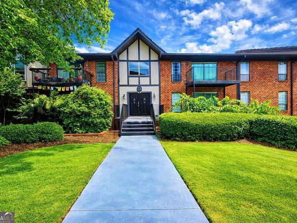 6851 Roswell Road, Sandy Springs, GA 30328