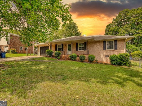 100 Cabriolet Trail, Mcdonough, GA 30253