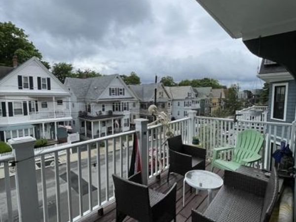 66 Hall Ave, Unit 2, Somerville, MA 02144