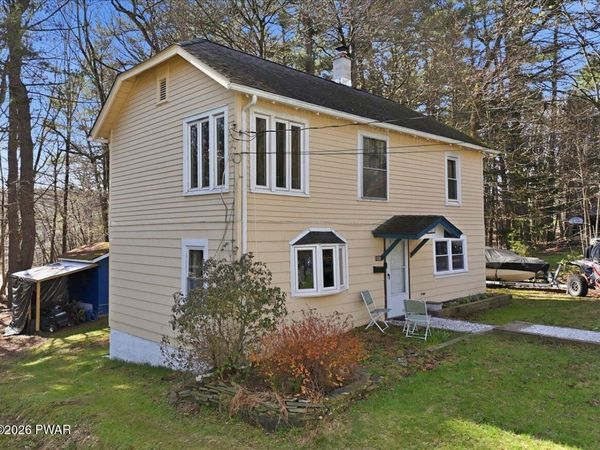461 Woodland Avenue, Hawley, PA 18428