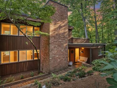216 Glenhill Lane, Chapel Hill, NC 27514