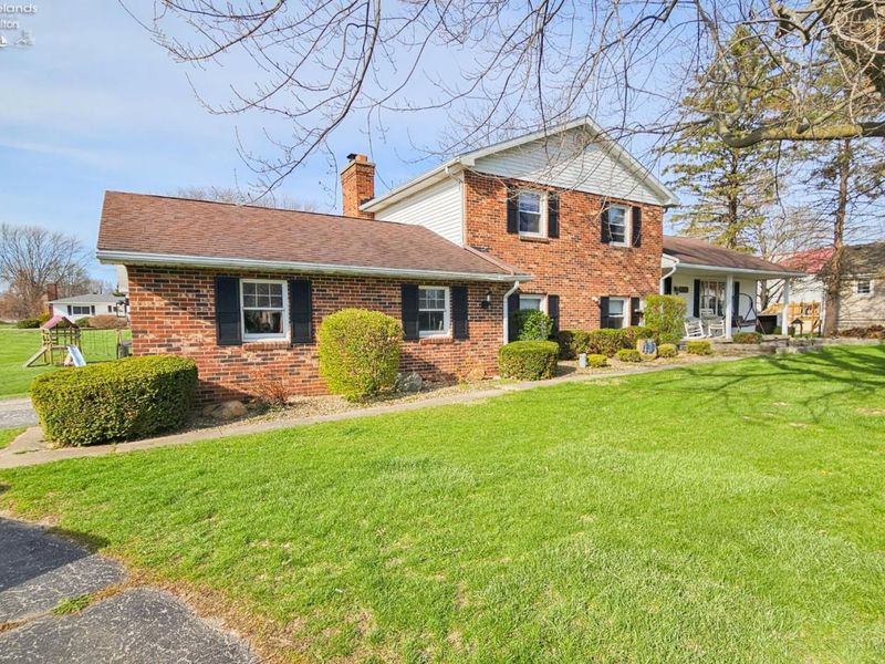 1440 W Cole Road, Fremont, OH 43420 Photo 2