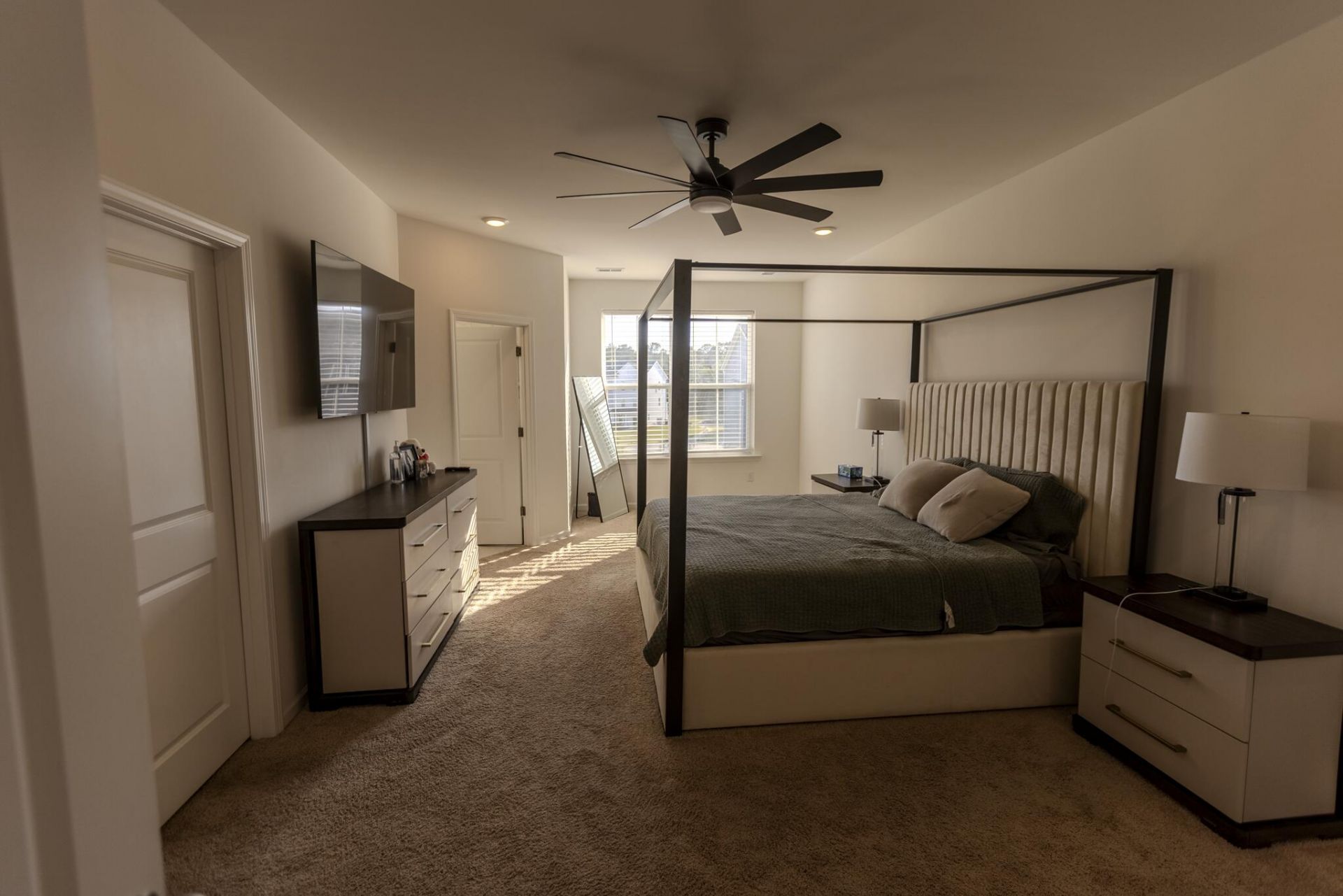 170 Yorkshire Drive Photo 17