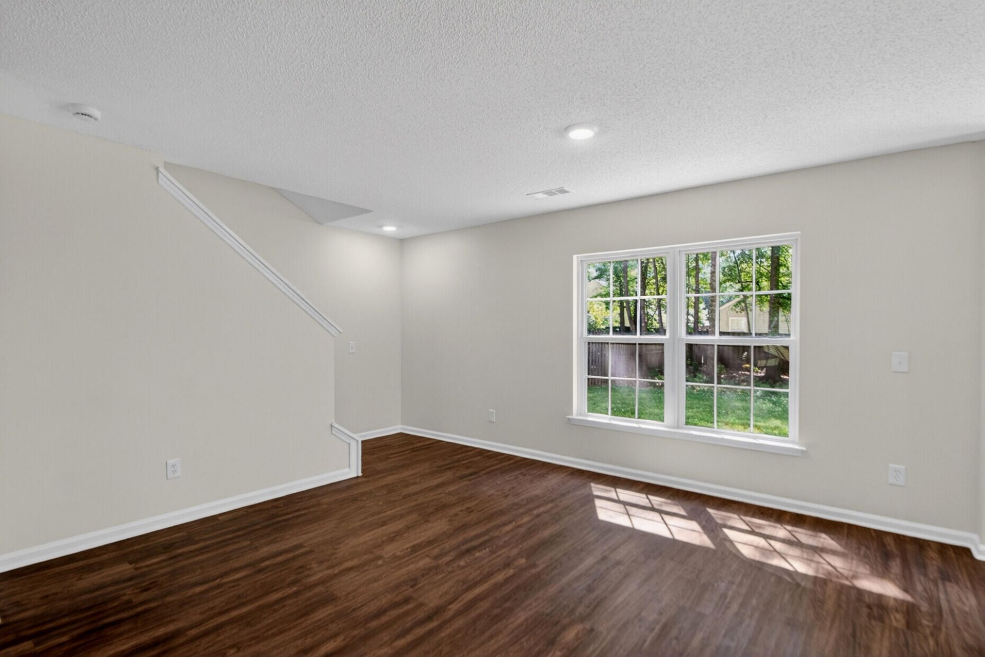 125 Avalon Road Photo 6