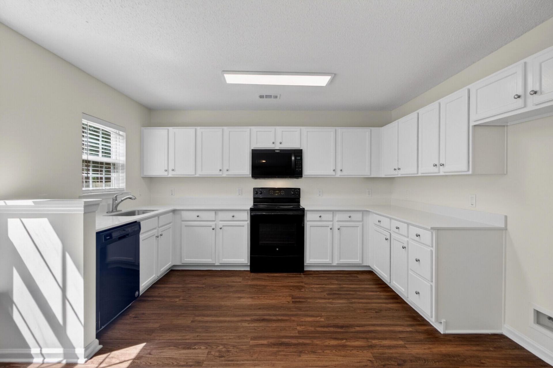 125 Avalon Road Photo 8