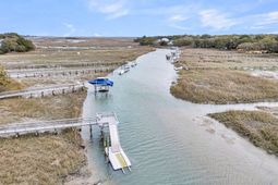 1442 Eutaw Battalion Drive photo 4