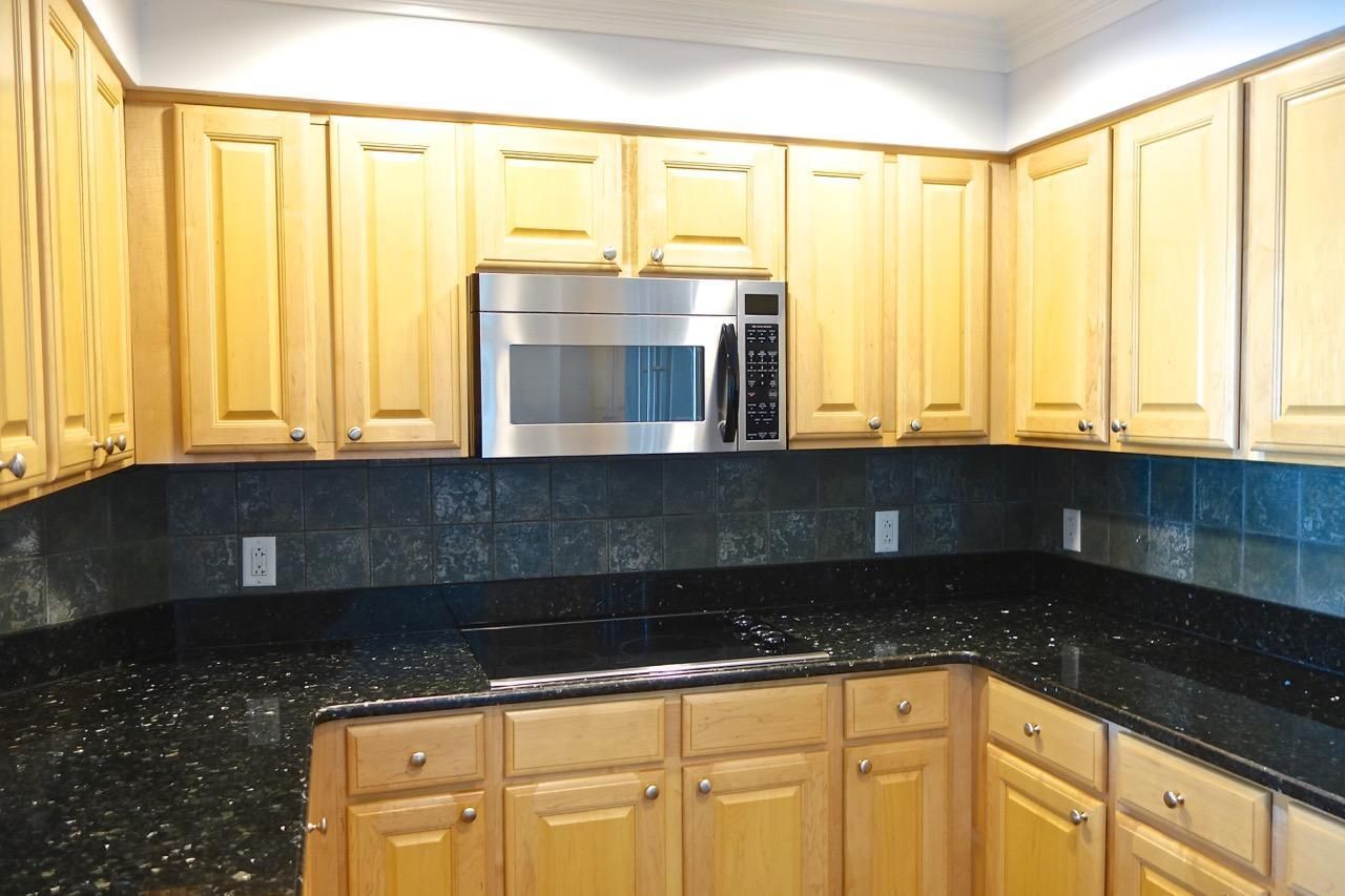 5009 Old Bridgeview Lane Photo 11