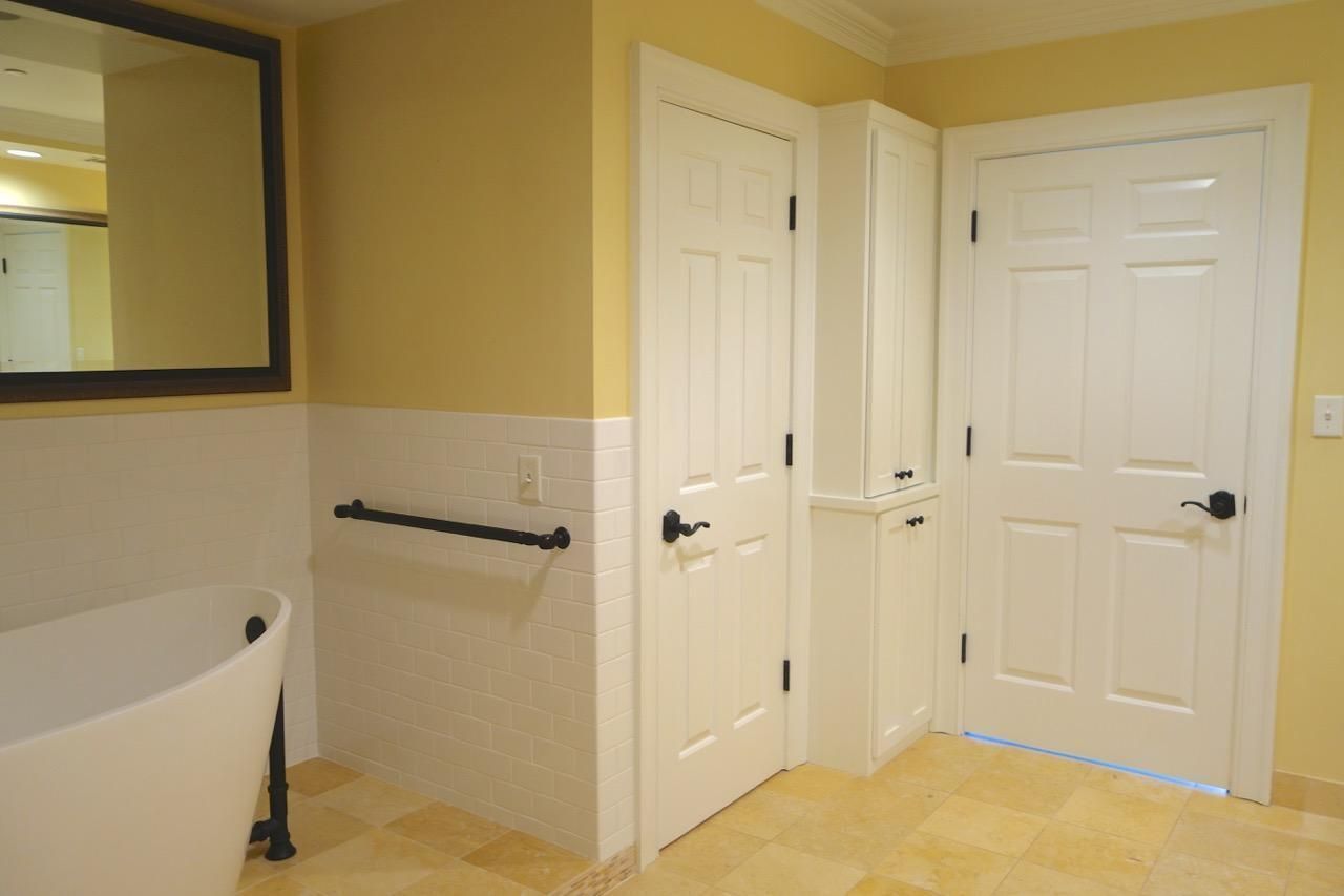 5009 Old Bridgeview Lane Photo 18