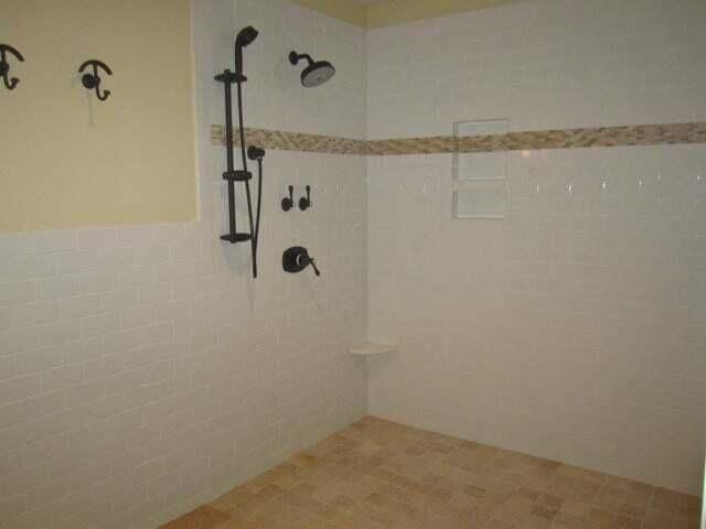 5009 Old Bridgeview Lane Photo 19