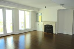 5009 Old Bridgeview Lane photo 4