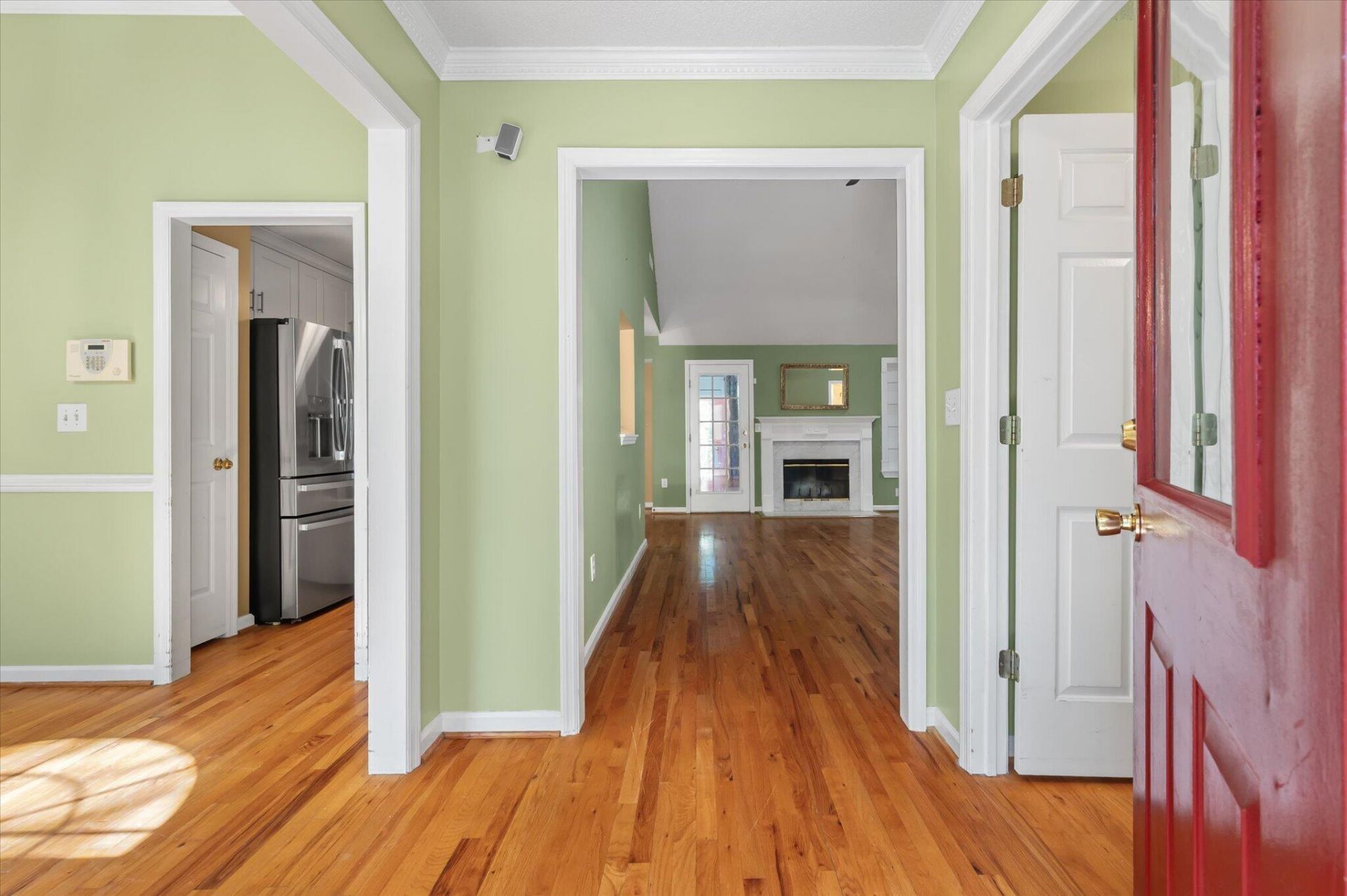 2319 Marsh Lake Court Photo 4